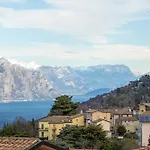 Giulio *